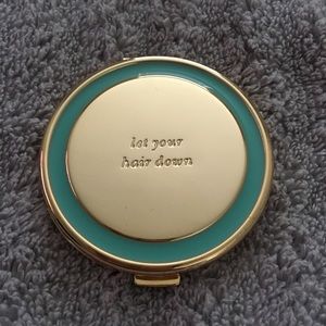 Mirror compact